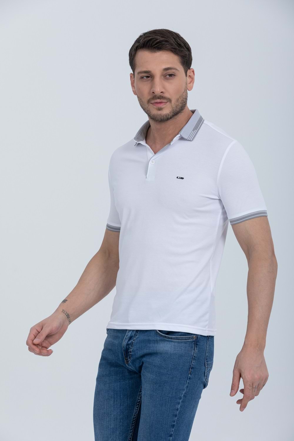 Pool Park Beyaz Düğmeli Polo Yaka Erkek T-Shirt